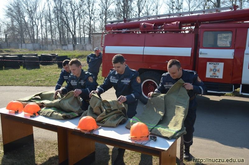 Змагання серед курсантів-рятувальників на кращу ланку газодимозахисної служби університету