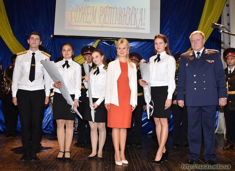  18 вересня Губернатор Харківської області Юлія Світлична привітала рятувальників із професійним святом